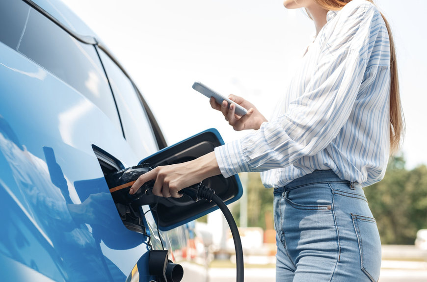 Los conectores impulsan la adopción de los vehículos eléctricos